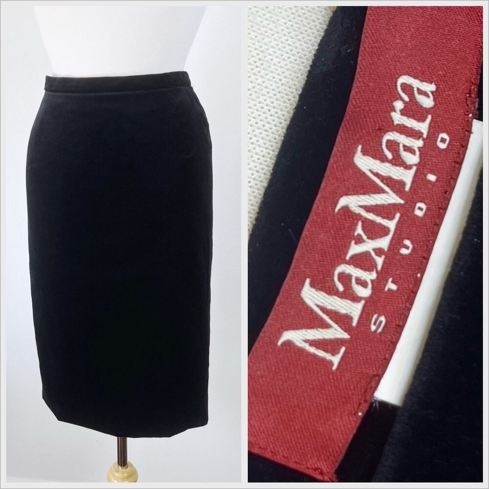 Vintage 90s / Y2K Max Mara Black Velvet Pencil Knee Length Skirt // Size 8‎